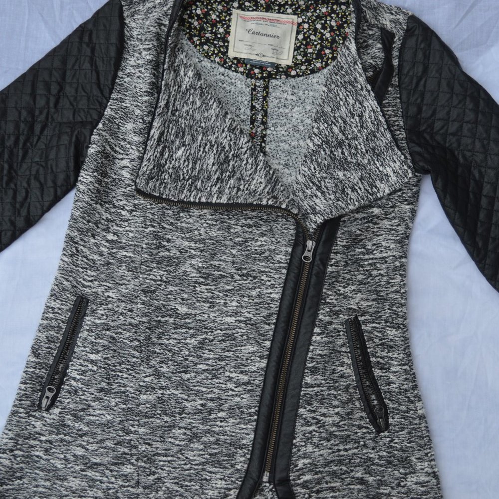 Cartonnier Black and Gray Jacket